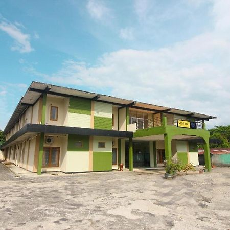斯波特昂2809优思明酒店 Siak Sri Indrapura 外观 照片