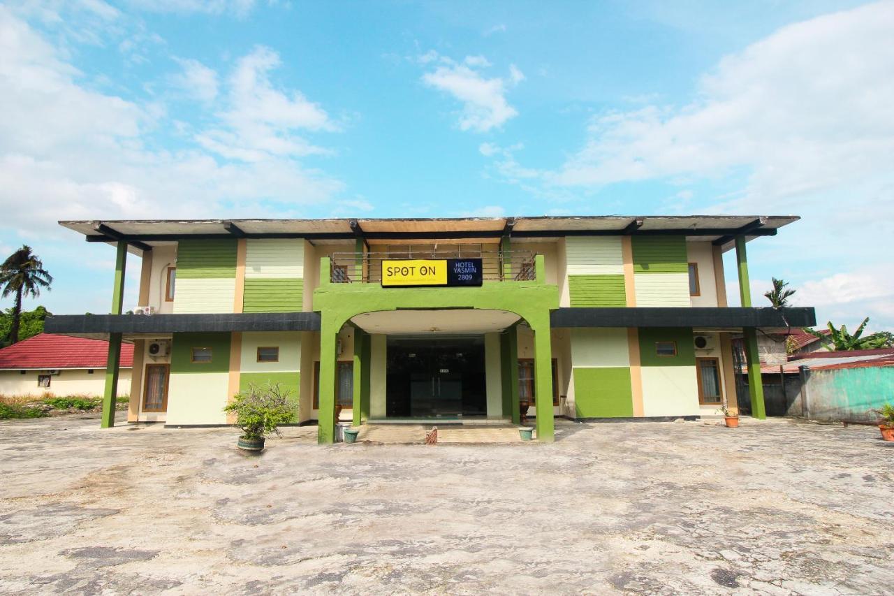 斯波特昂2809优思明酒店 Siak Sri Indrapura 外观 照片