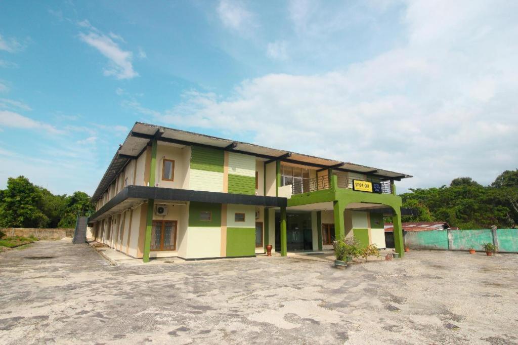 斯波特昂2809优思明酒店 Siak Sri Indrapura 外观 照片
